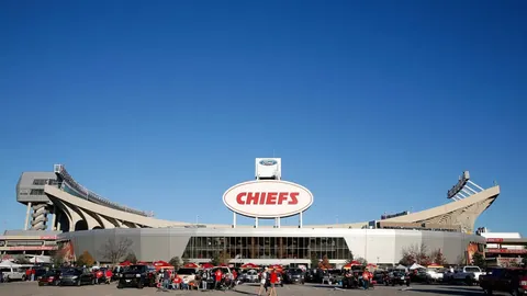 王燊超精准横传，李帅轻松射进空门